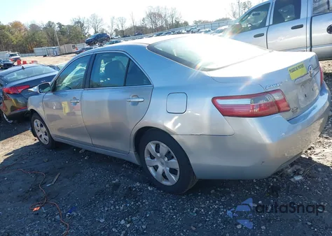 2007 Toyota Camry Le z USA, uszkodzony, nr VIN 4T1BE46K47U069931
